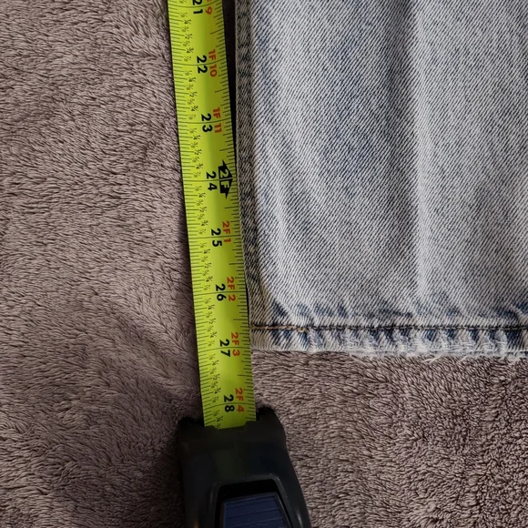 Hidden Distressed Jeans - Picture 5 of 7